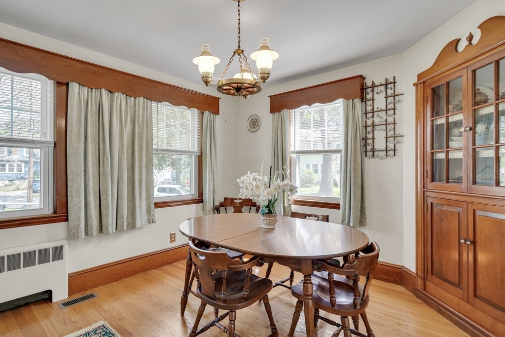 9 Farmcrest Avenue Lexington, MA 02421 - Photo 9 of 20 Gallery Image 9