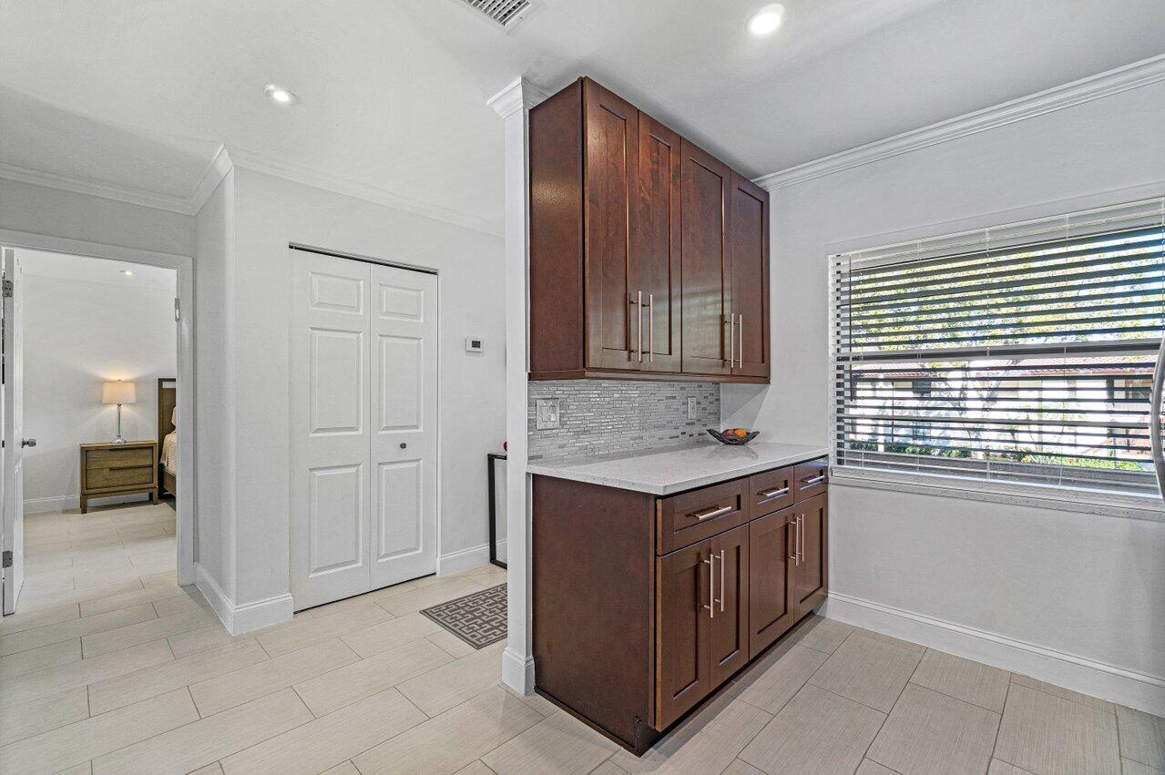 21851 Arriba Real, Unit 9F Boca Raton, FL 33433 - Photo 4 of 29 006-21851ArribaReal-BocaRaton-FL-33433-S