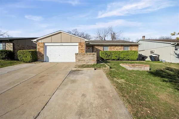 $1,895 | 1232 Whittenburg Drive, Fort Worth, TX 76134
