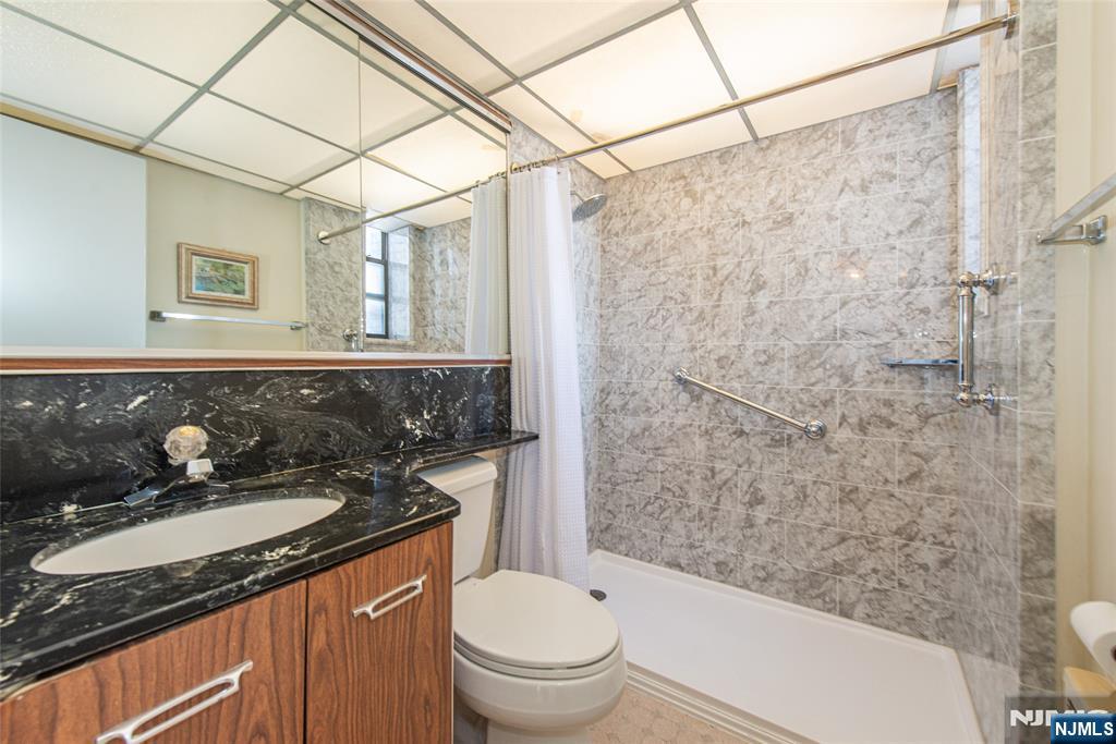 355 River Road, Unit H Nutley, NJ 07110 - Photo 16 of 19