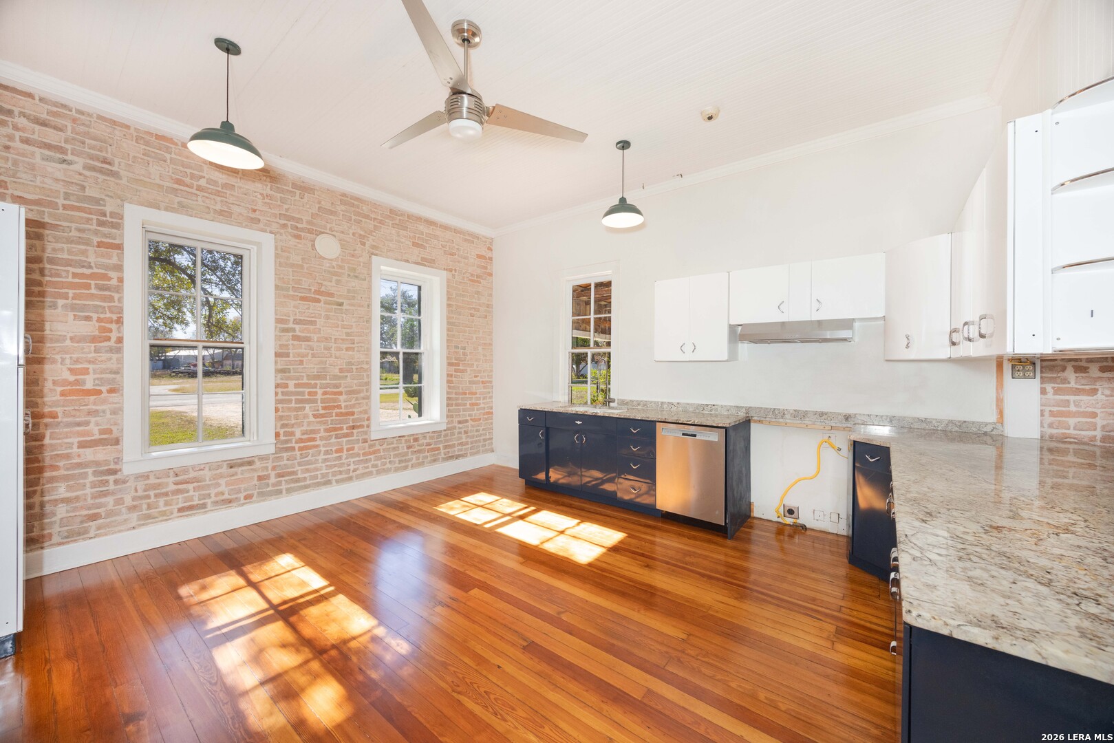 7150 County Road 429 D'Hanis, TX 78850 - Photo 5 of 30