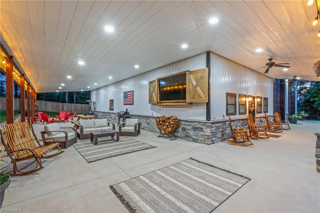1325 William Fowler Road King, NC 27021 - Photo 39 of 41 Gallery Image 39