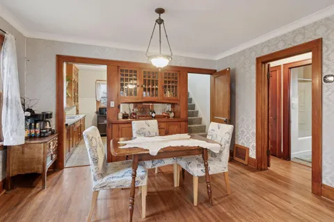 $325,000 | 958 West James Avenue, St. Paul, MN 55102