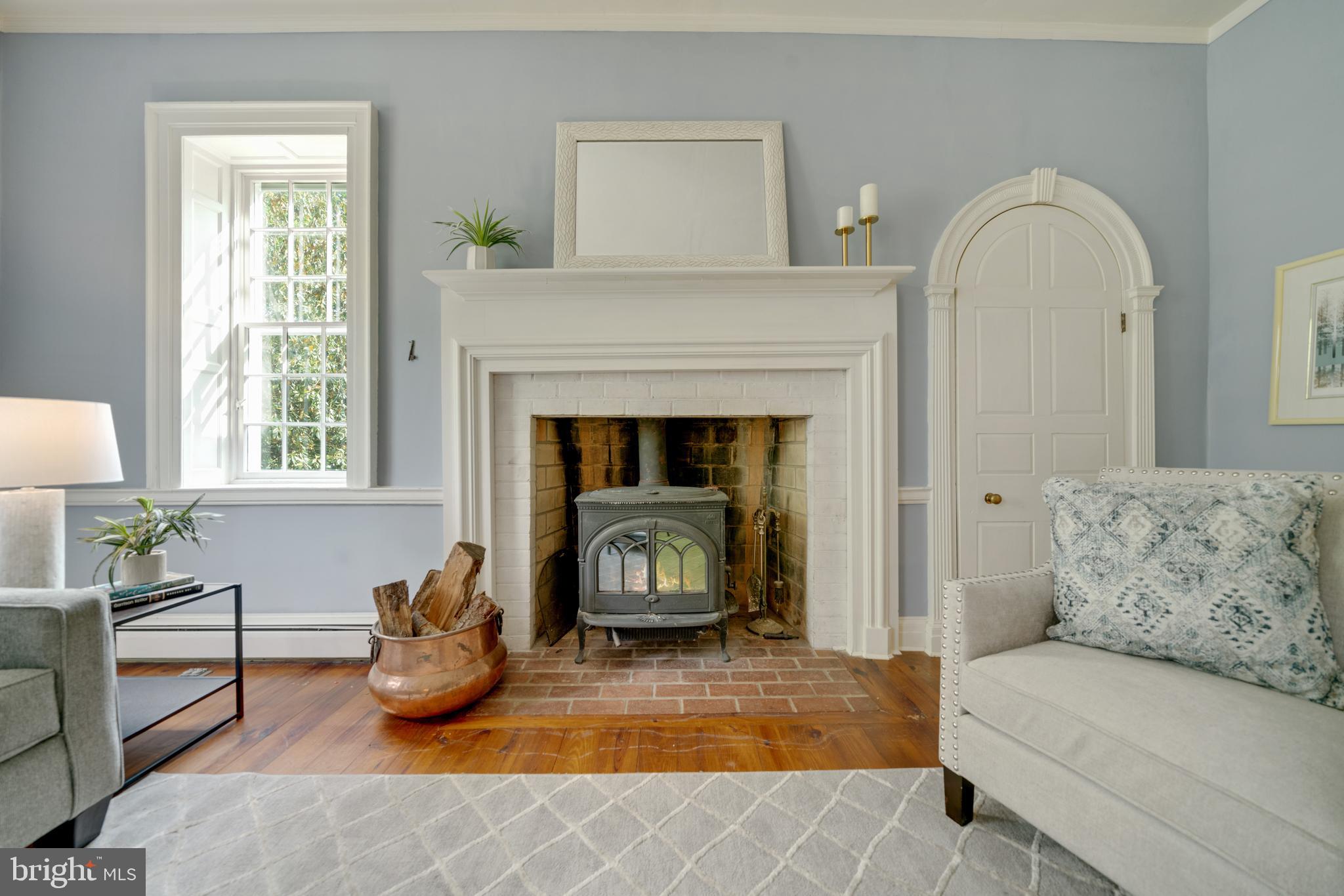 19000 Muncaster Road Derwood, MD 20855 - Photo 49 of 83 Wood burning insert