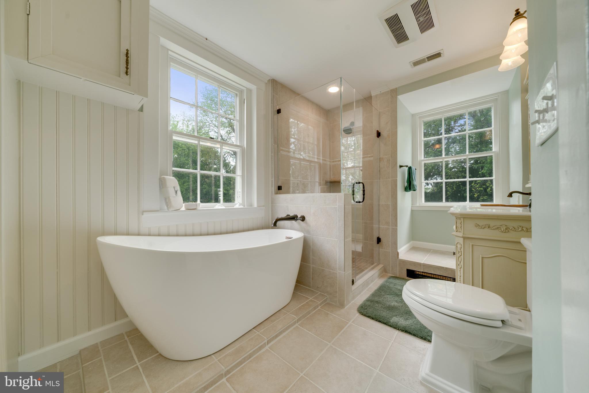 19000 Muncaster Road Derwood, MD 20855 - Photo 70 of 83 Luxurious Owner's Bath