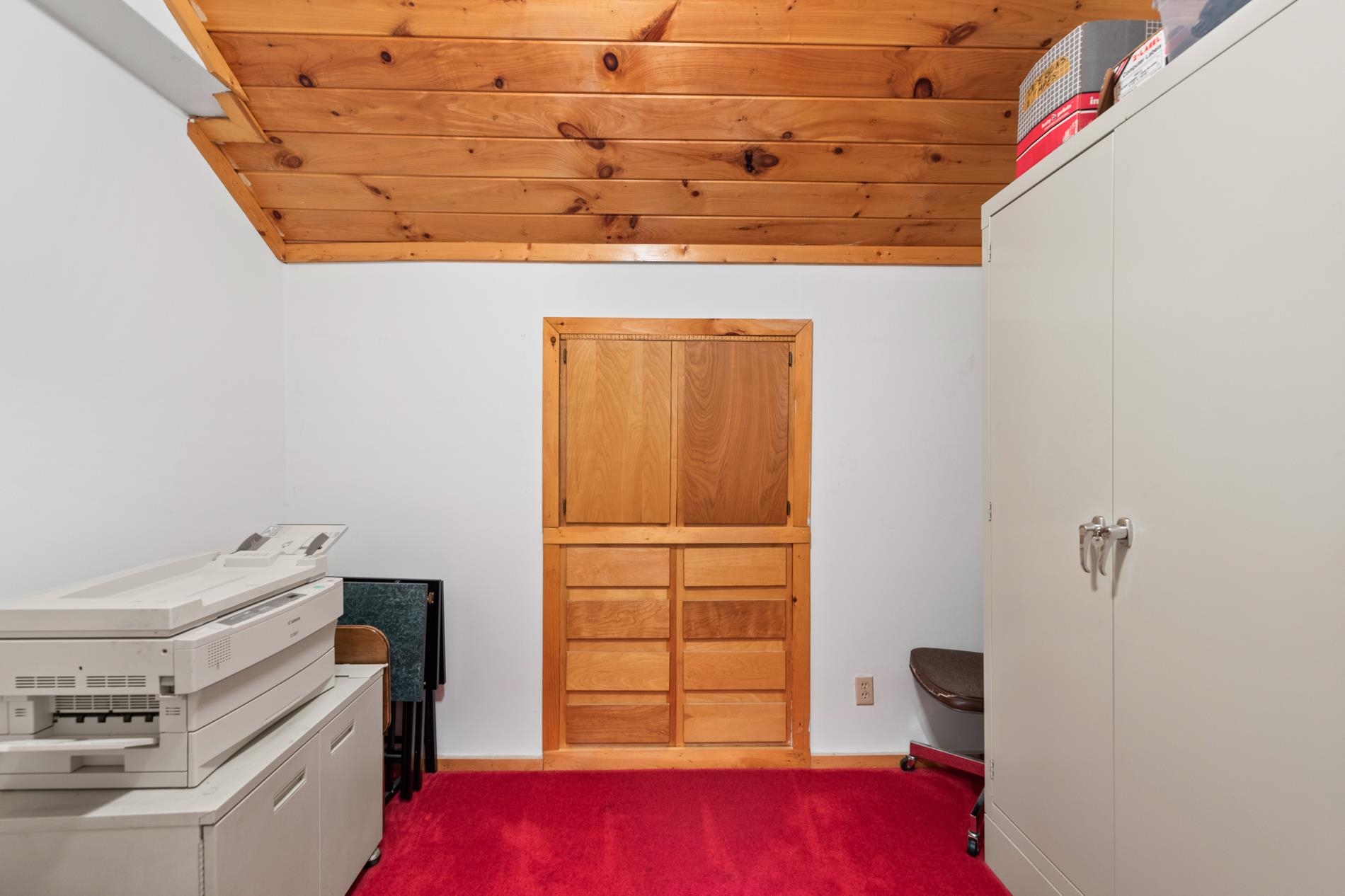 427 Elk Run Road Hudson, NH 03051 - Photo 29 of 39