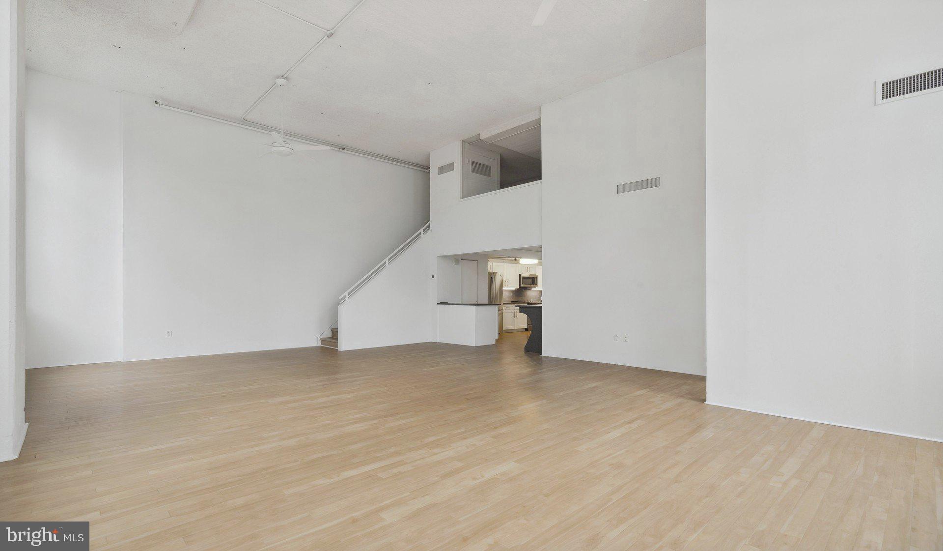 2300 Walnut Street, Unit 0B521 Philadelphia, PA 19103 - Photo 17 of 28 a view of empty room with wooden floor