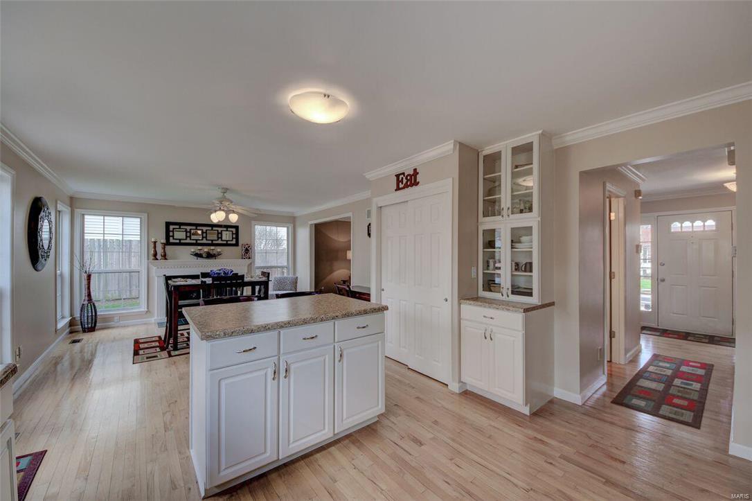 9718 Big Bend Road St. Louis, MO 63122 - Photo 12 of 41 Gallery Image 12