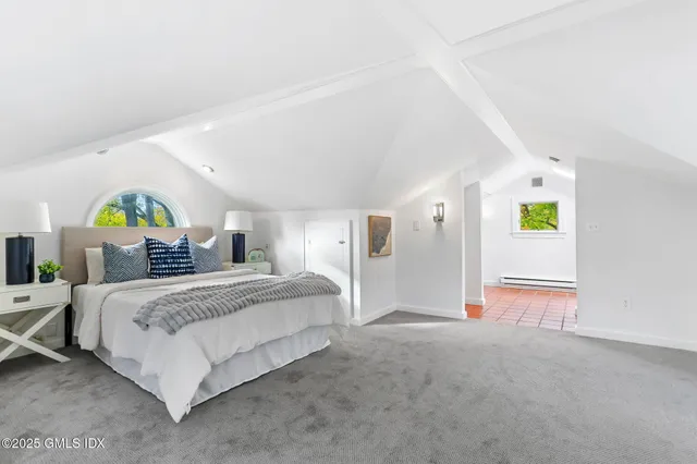 $2,760,000 | 11 Shorelands Place, Old Greenwich, CT 06870