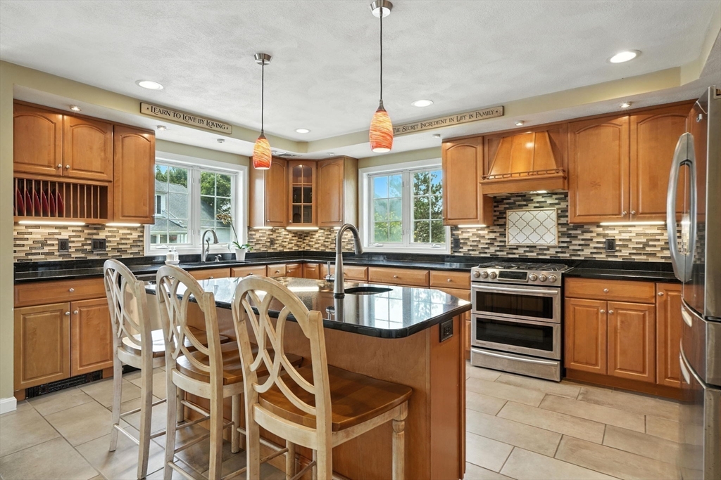 2 Tarfside Road Lynn, MA 01904 - Photo 11 of 39 Gallery Image 11