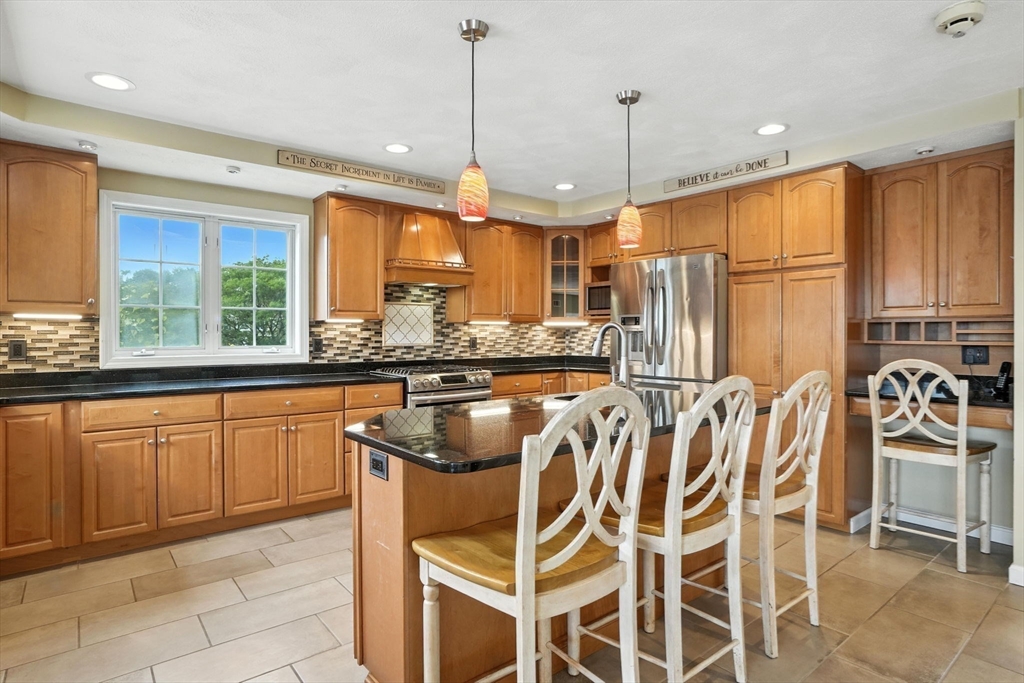 2 Tarfside Road Lynn, MA 01904 - Photo 9 of 39 Gallery Image 9