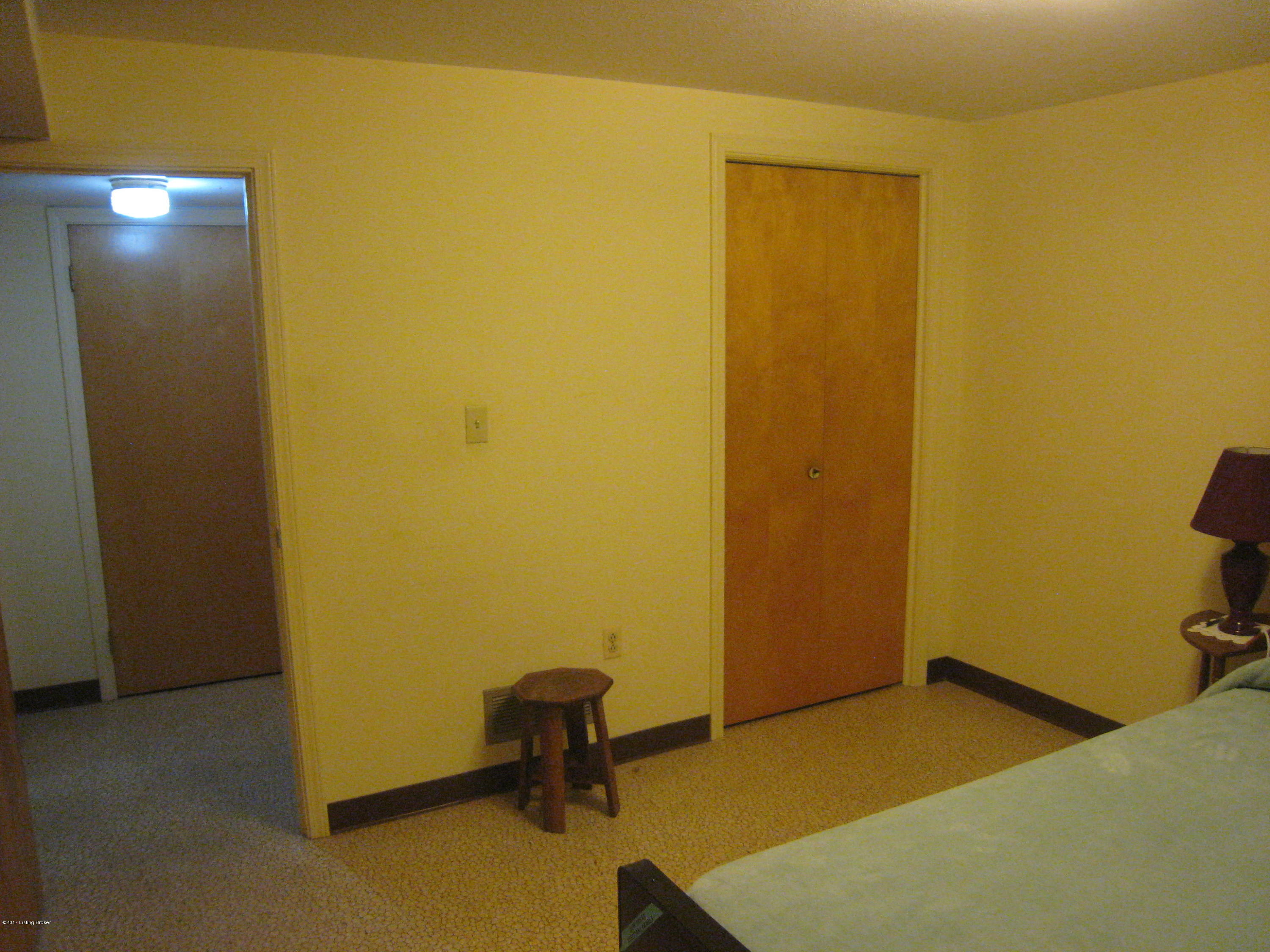 1510 Knight Road Louisville, KY 40216 - Photo 22 of 29 IMG_6422