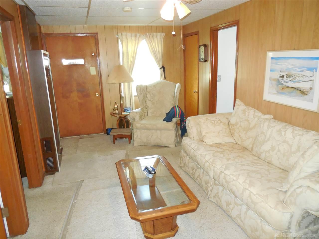 6383 Dyke Road Algonac, MI 48001 - Photo 13 of 27 31254403-12.JPG