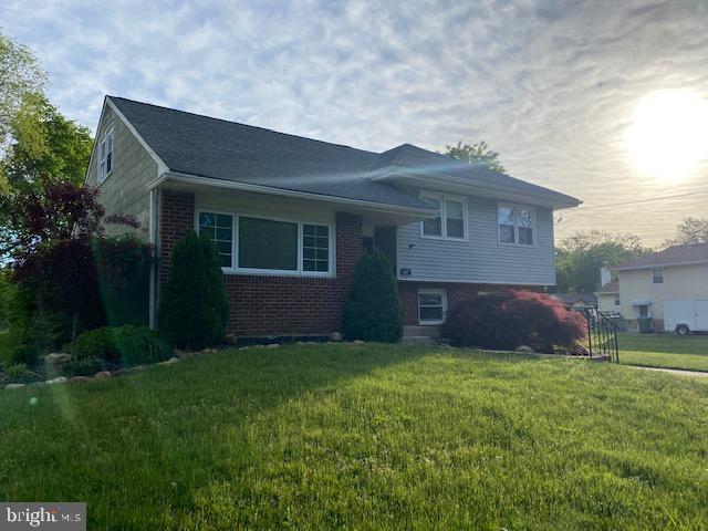407 Preston Road Cherry Hill, NJ 08034 - Photo 3 of 20