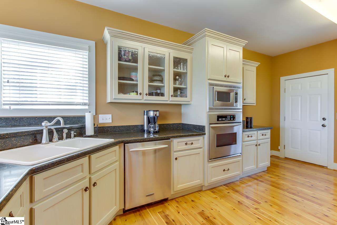 602 Packs Mountain Ridge Road Taylors, SC 29687 - Photo 11 of 36