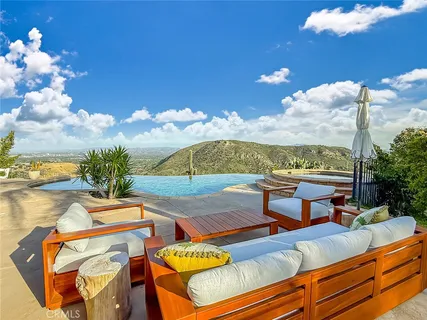 $3,395,000 | 130 Dapplegray Road, Bell Canyon, CA 91307