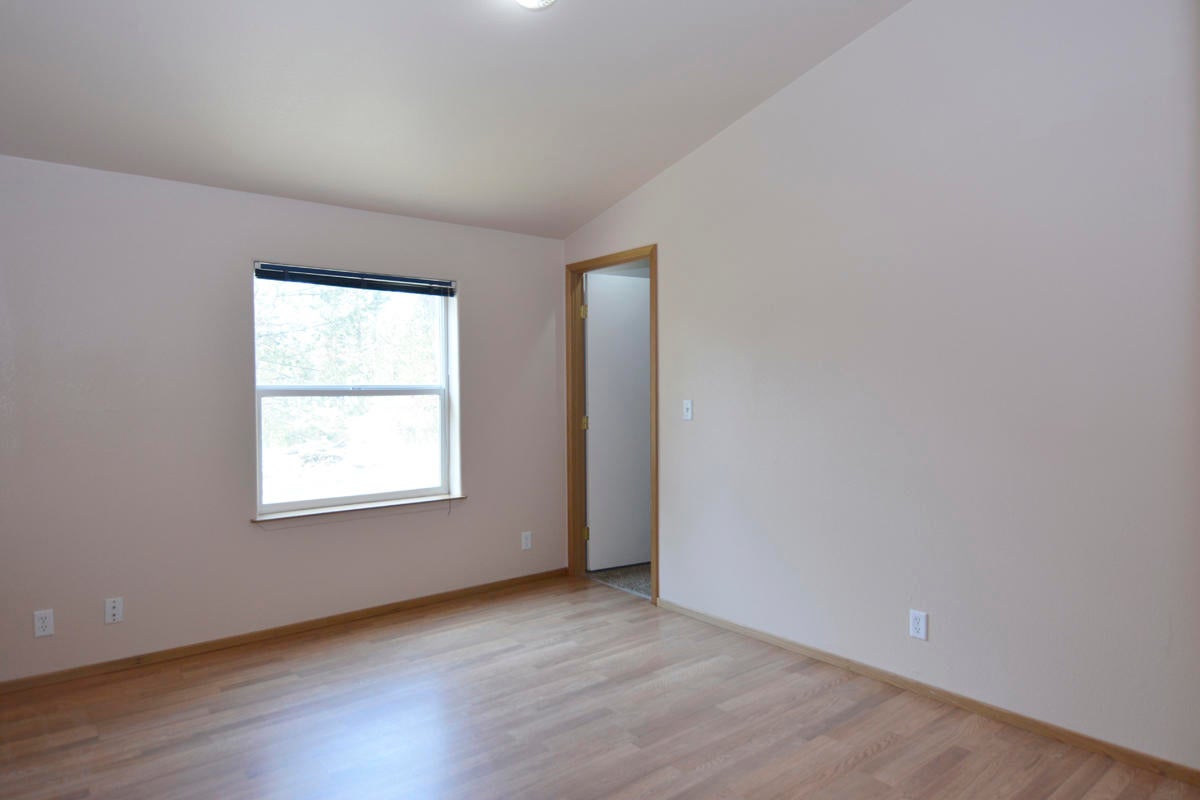 51340 Dianne Road La Pine, OR 97739 - Photo 23 of 36 23