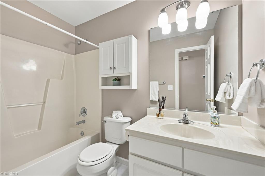 7500 Bartonshire Court Oak Ridge, NC 27310 - Photo 31 of 49 Hall bathroom