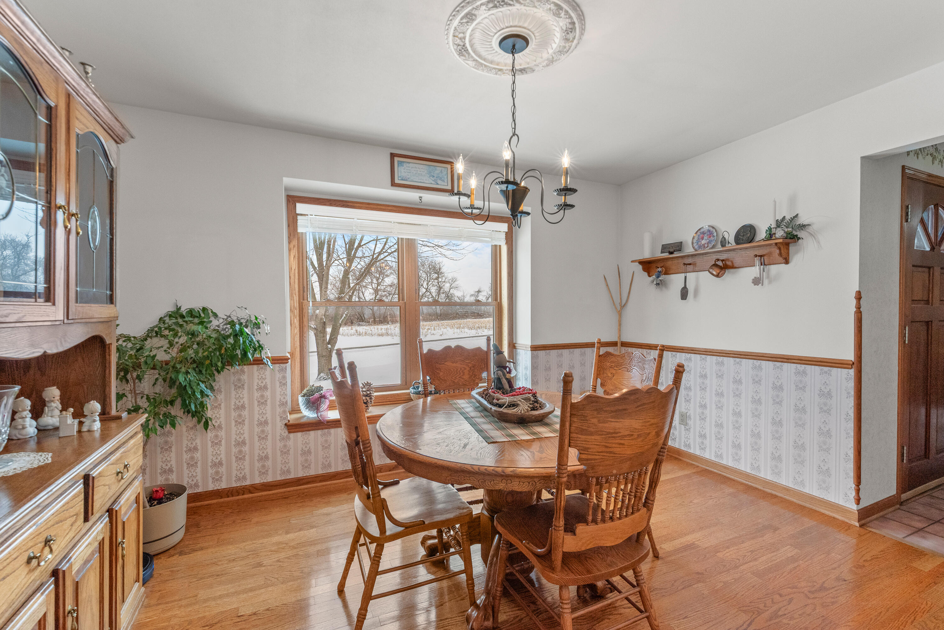 W1072 Hilltop Road Rubicon, WI 53078 - Photo 15 of 51 Could be a great flex room