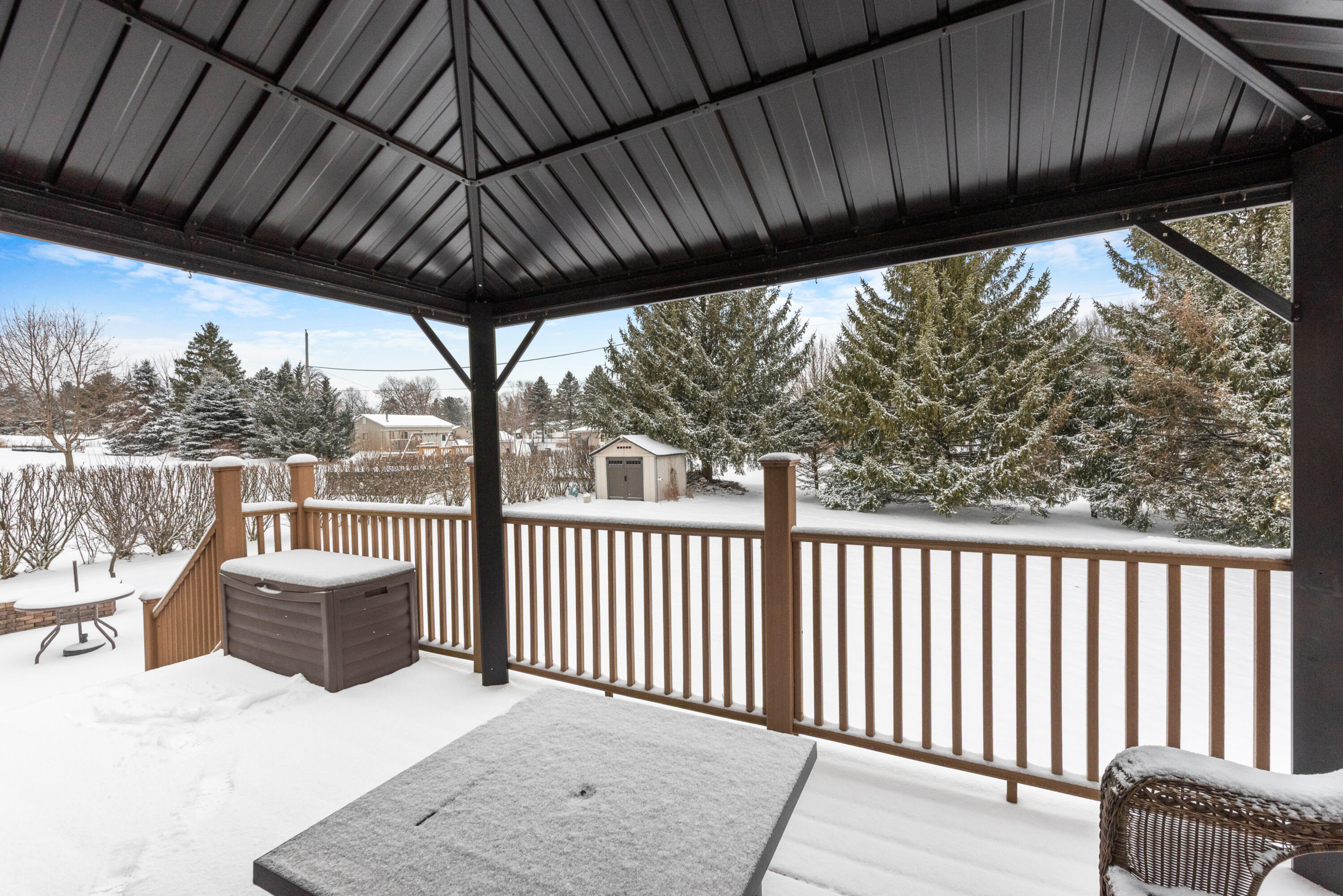 W1072 Hilltop Road Rubicon, WI 53078 - Photo 45 of 51 gazebo