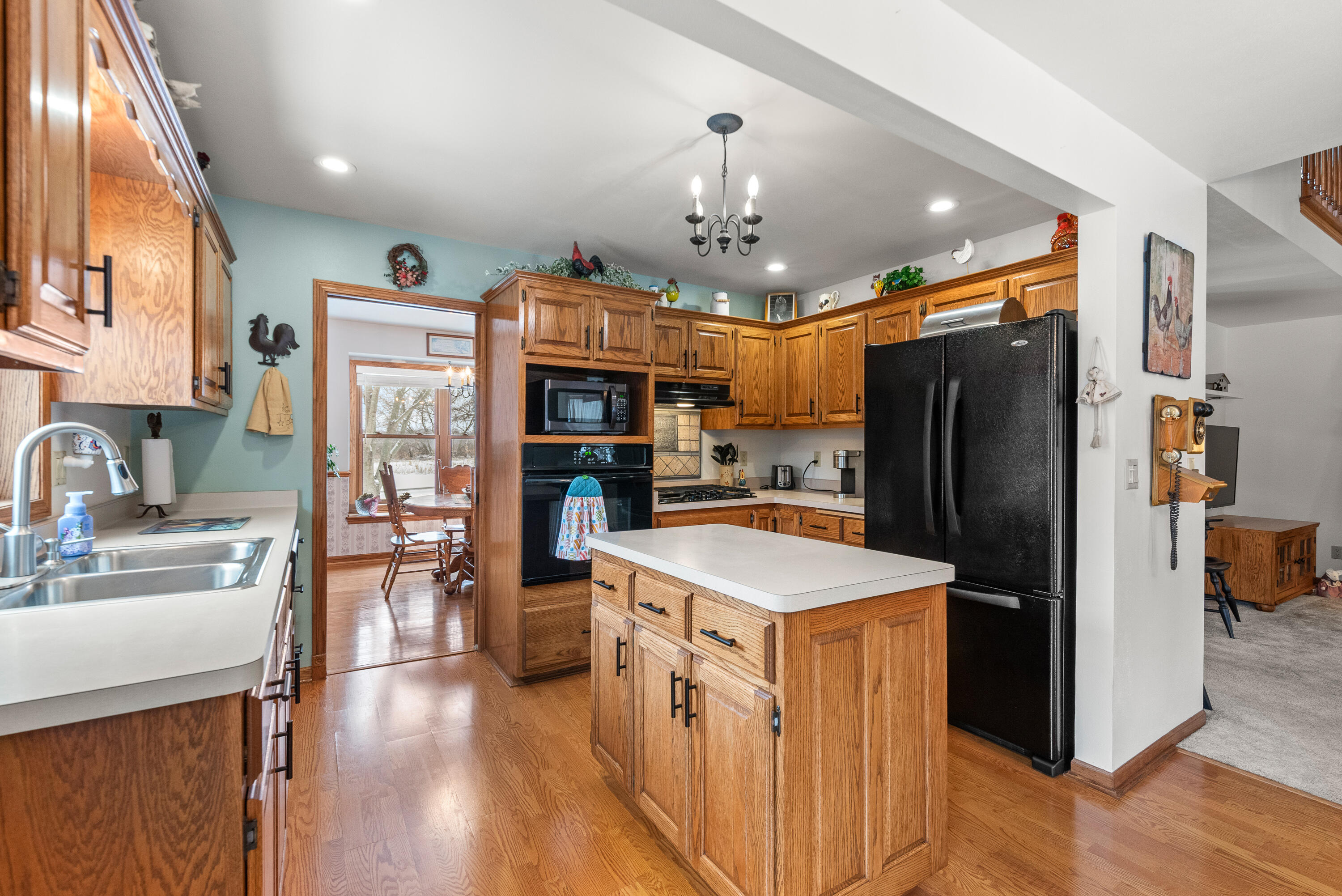 W1072 Hilltop Road Rubicon, WI 53078 - Photo 5 of 51 All appliances included