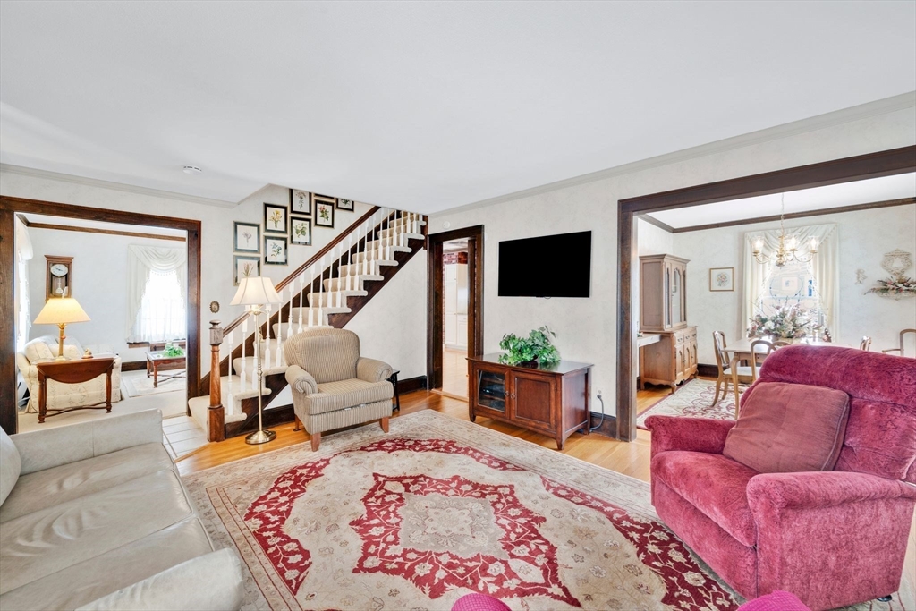 46 Eckington Street Springfield, MA 01108 - Photo 8 of 42 Gallery Image 8