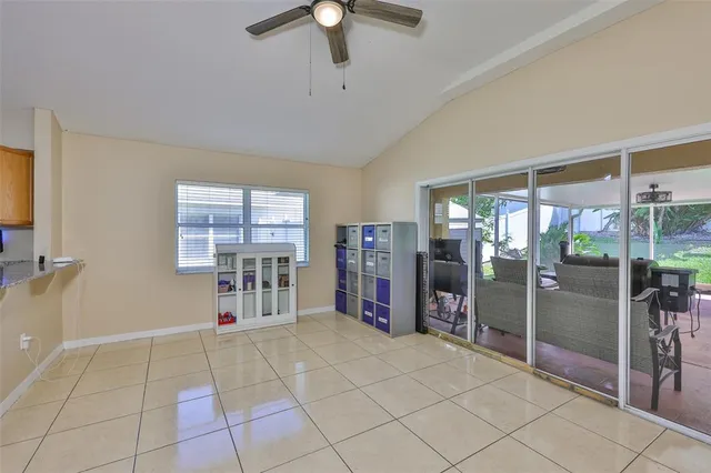 $370,000 | 2613 Thames River Place, Valrico, FL 33596