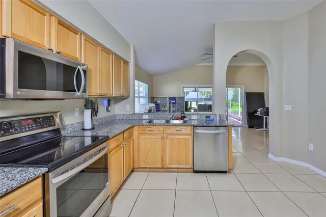 $370,000 | 2613 Thames River Place, Valrico, FL 33596