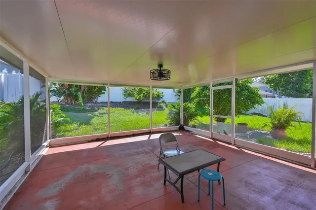 $370,000 | 2613 Thames River Place, Valrico, FL 33596