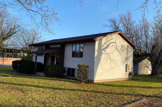 $399,900 | 316 North East Street, Unit 1 AND 2, Chelsea, MI 48118