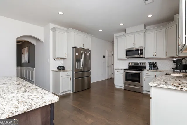 $425,000 | 2 Pearl Moss Lane, Kathleen, GA 31047