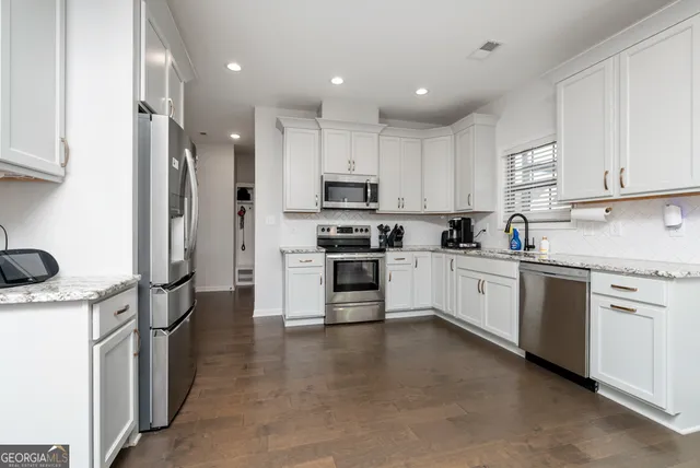 $425,000 | 2 Pearl Moss Lane, Kathleen, GA 31047