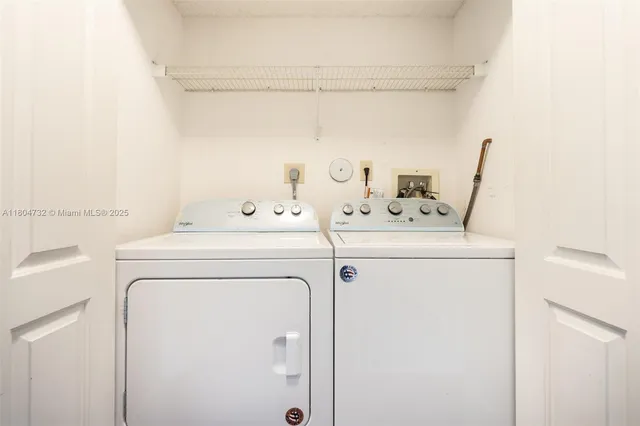 $2,700 | 2683 Northeast 15th Street, Unit 2683, Pompano Beach, FL 33062