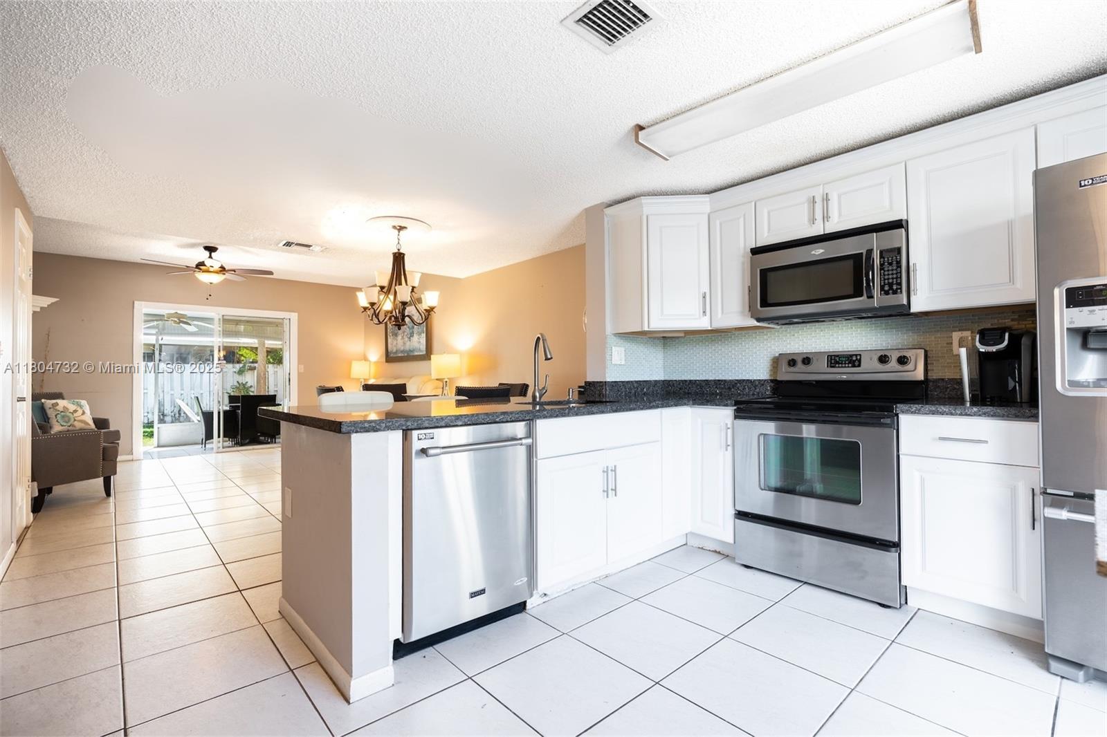 2683 Northeast 15th Street, Unit 2683 Pompano Beach, FL 33062 - Photo 5 of 26