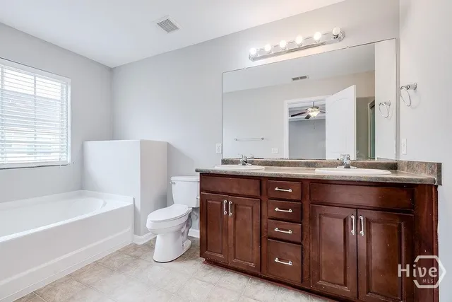 $2,900 | 34 Crystal Lake Drive, Port Wentworth, GA 31407