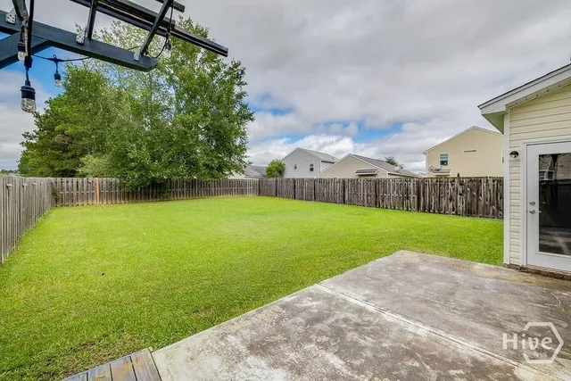 $2,900 | 34 Crystal Lake Drive, Port Wentworth, GA 31407