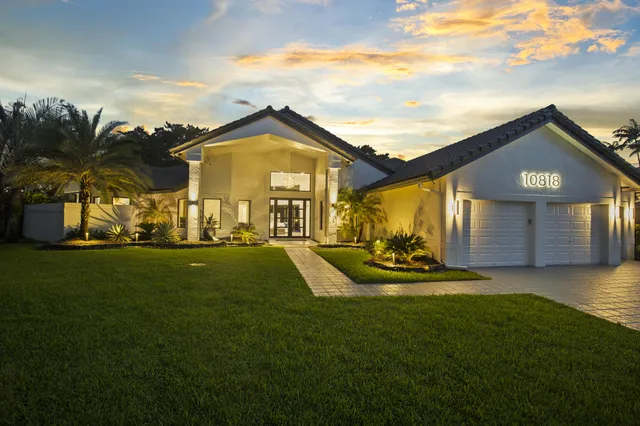 $1,650,000 | 10818 Ashmont Drive, Boca Raton, FL 33498