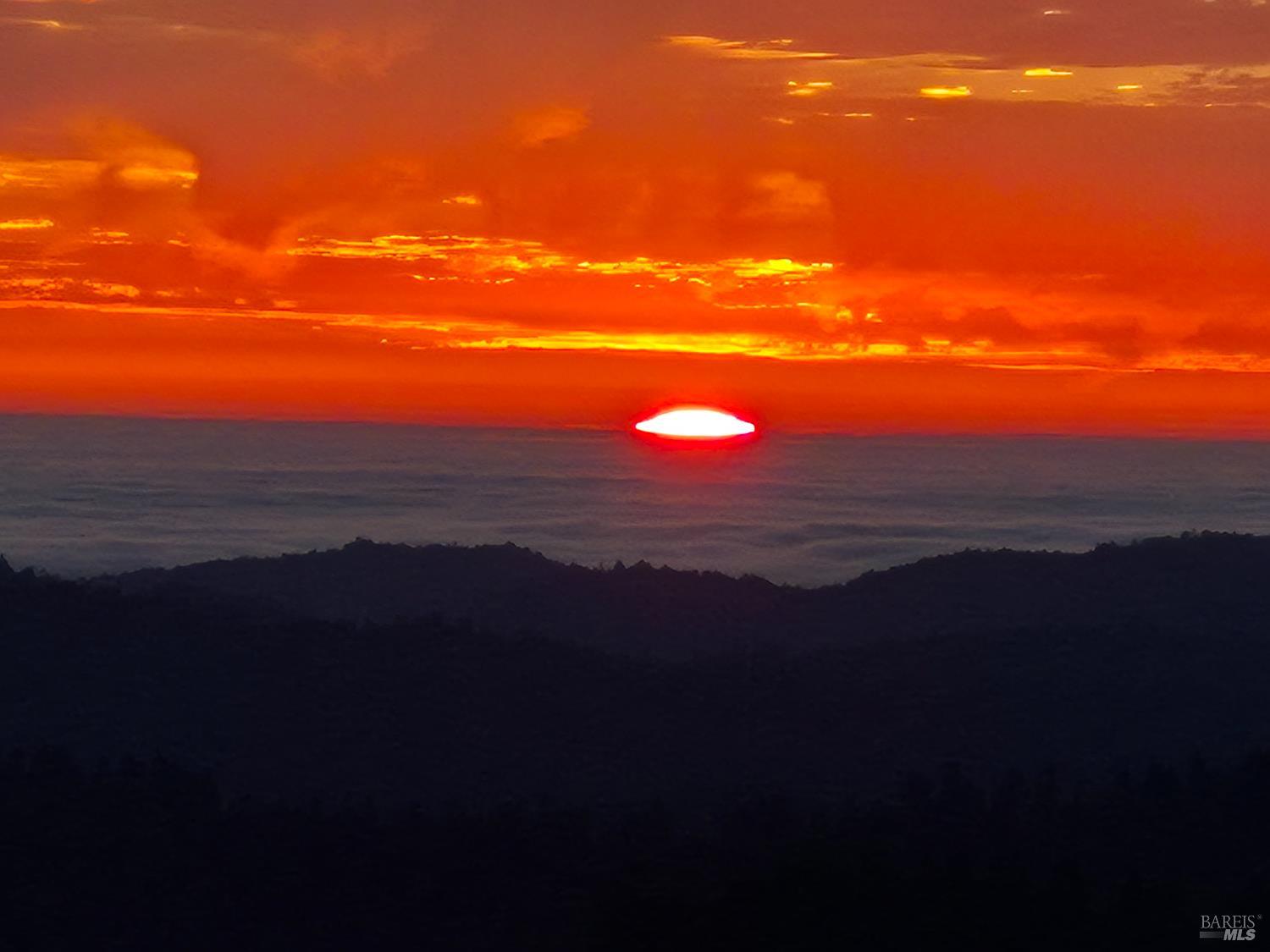 4020 Ridge Circle Willits, CA 95490 - Photo 2 of 30