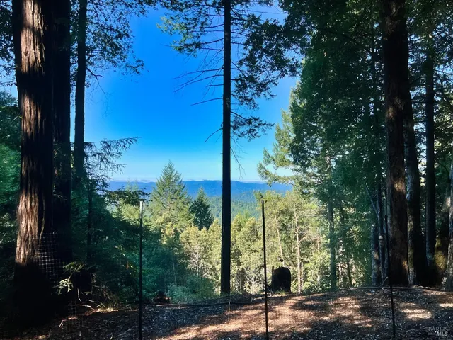 $356,000 | 4020 Ridge Circle, Willits, CA 95490