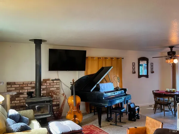 $350,000 | 4020 Ridge Circle, Willits, CA 95490