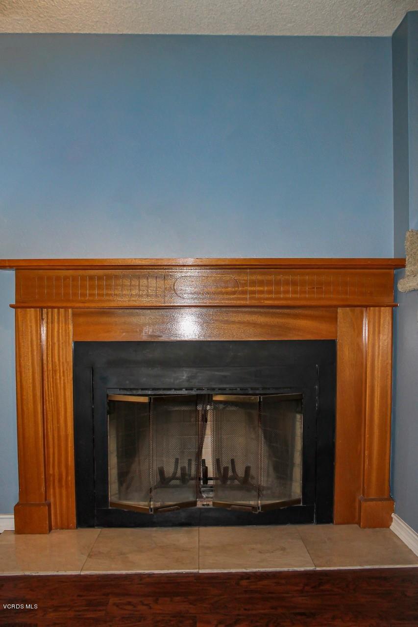 3534 Olds Road Oxnard, CA 93033 - Photo 5 of 14 a living room with a fireplace