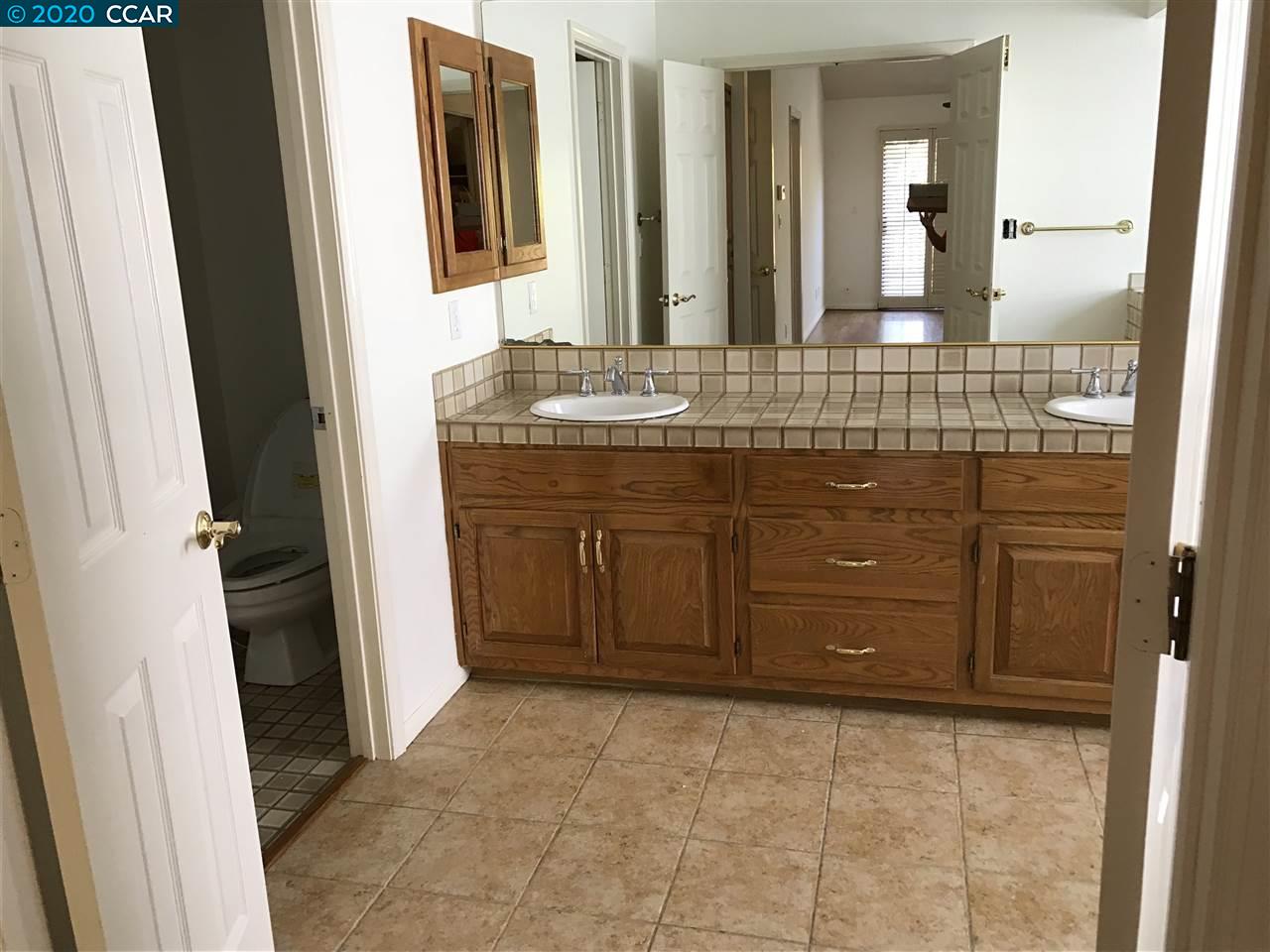 20 Tamarisk Moraga, CA 94556 - Photo 8 of 12