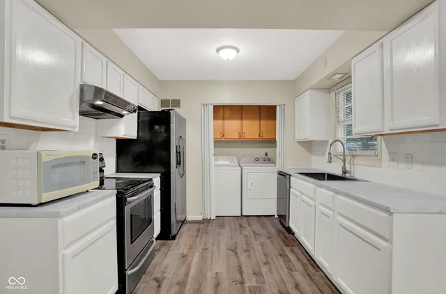 $299,900 | 8553 Broadway Street, Indianapolis, IN 46240