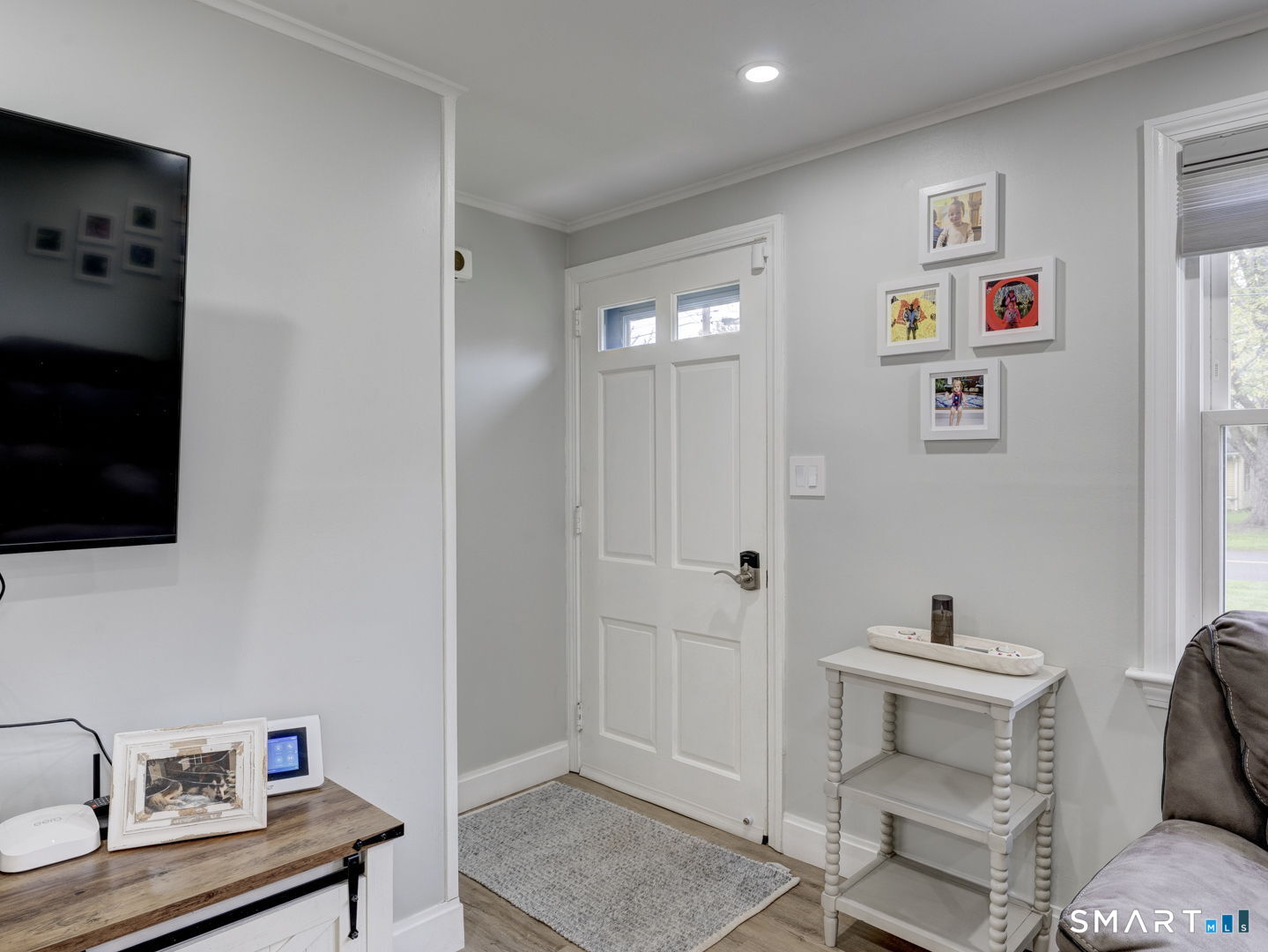 168 Indian Hill Road Newington, CT 06111 - Photo 5 of 29
