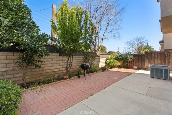 $3,800 | 19335 Ackerman Avenue, Newhall, CA 91321