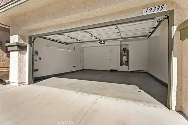 $3,800 | 19335 Ackerman Avenue, Newhall, CA 91321