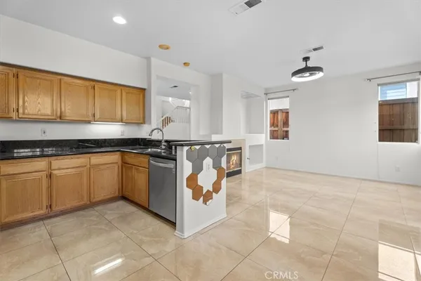 $3,800 | 19335 Ackerman Avenue, Newhall, CA 91321