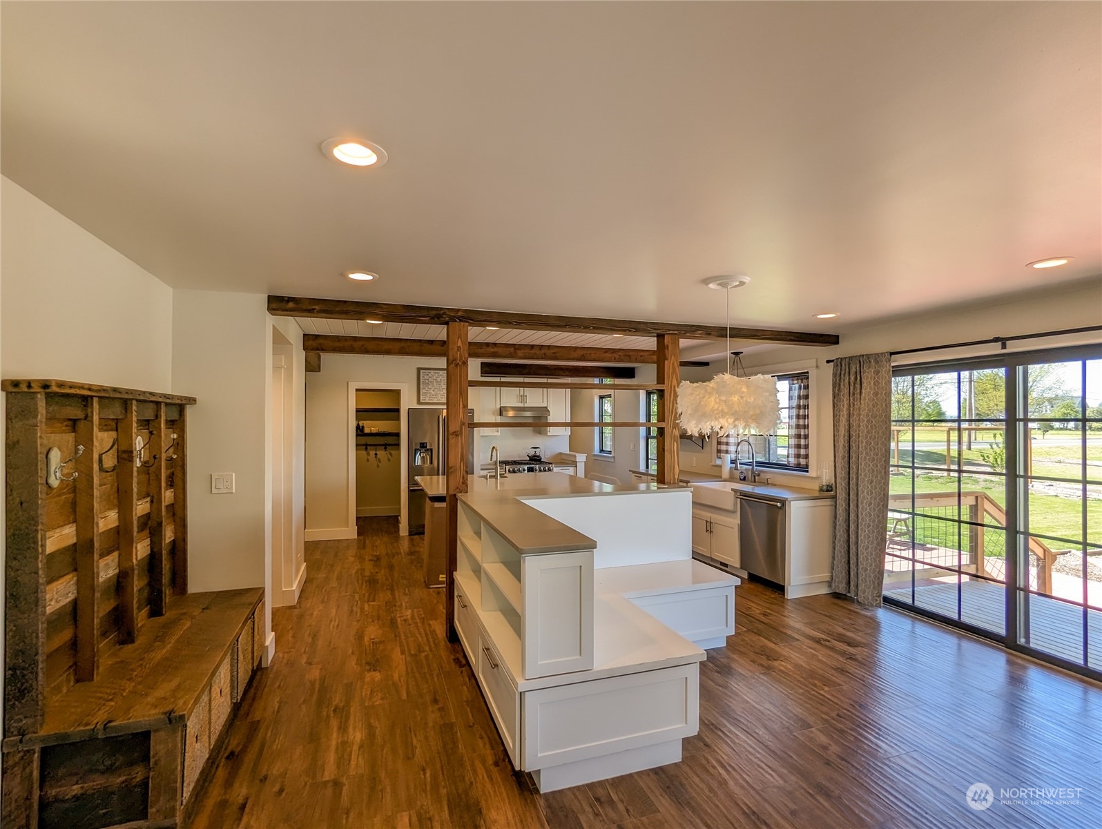 16593 McLean Road Mount Vernon, WA 98273 - Photo 6 of 40 Gallery Image 6