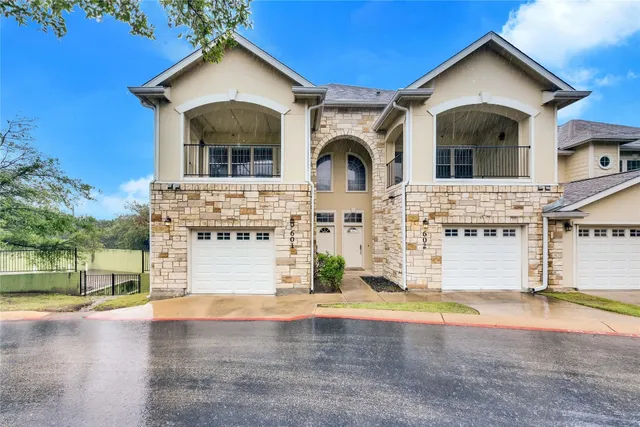 $2,100 | 10300 Morado Cove, Unit 601, Austin, TX 78759