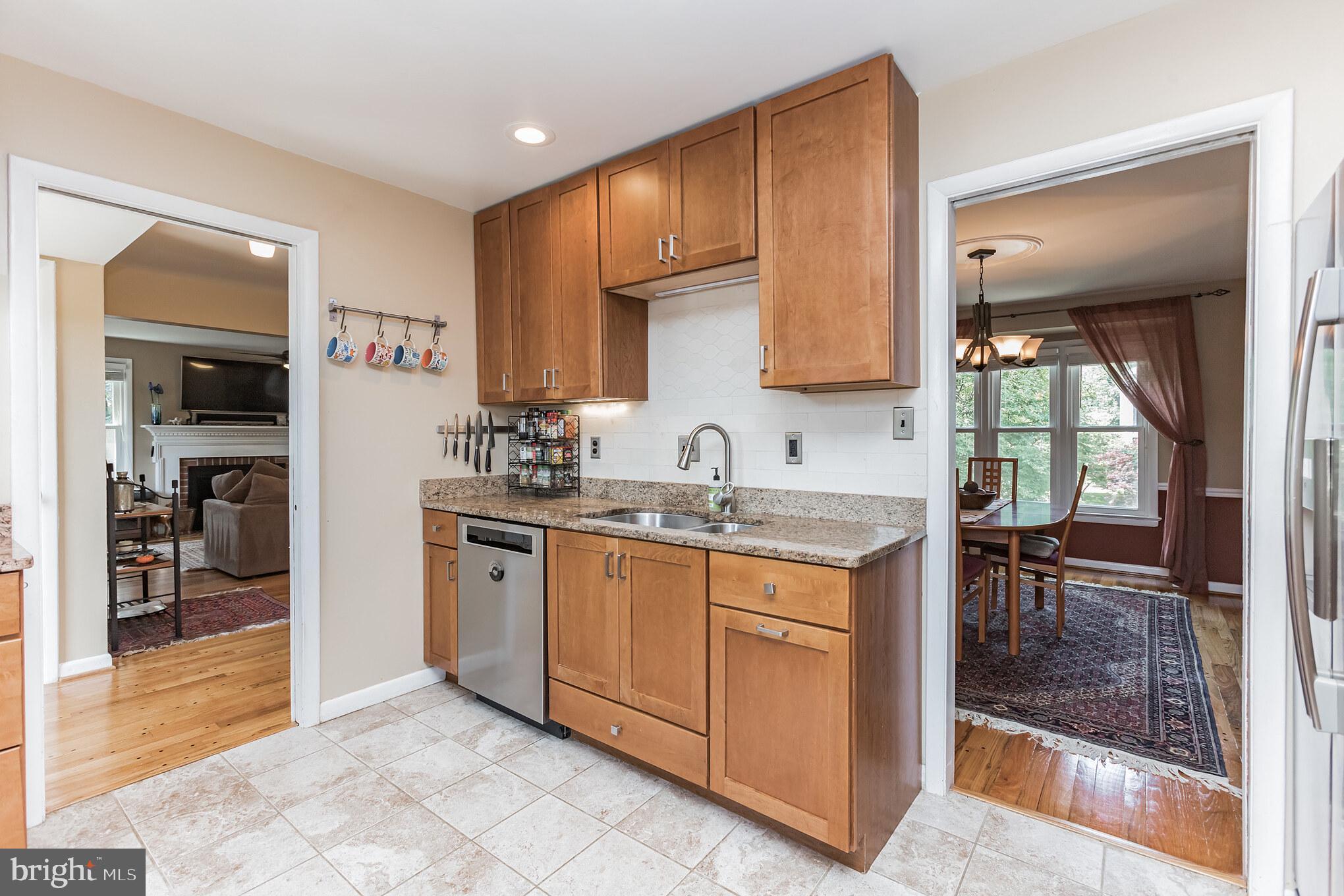 2110 Military Road Arlington, VA 22207 - Photo 13 of 33